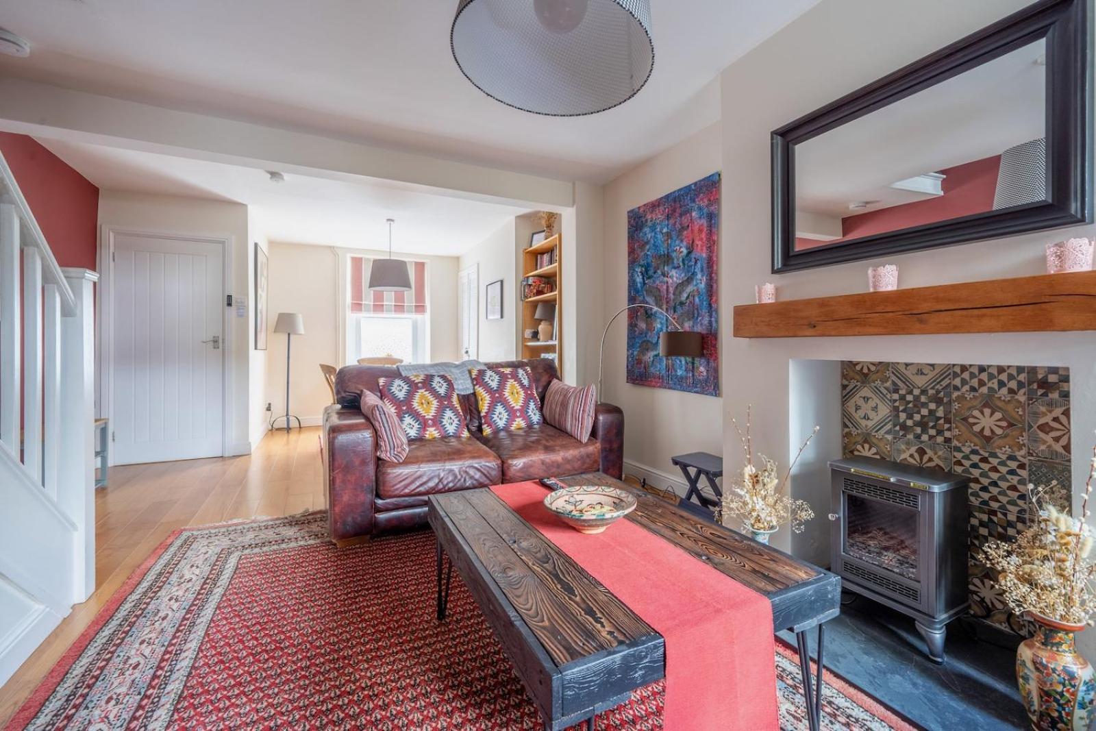 Chic 2-bedroom townhouse in vibrant Abergavenny Buitenkant foto